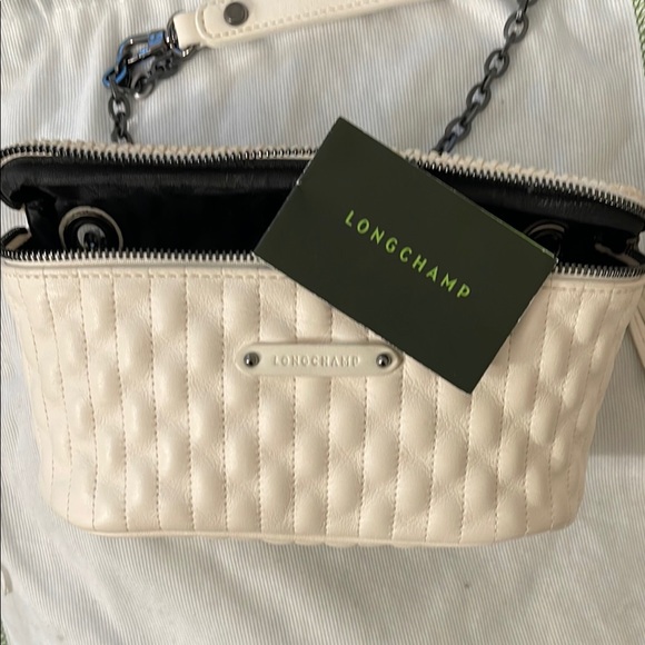 ๐ Sold ๐ New Longchamp Cream quilted belt bag/ crossbody. - Picture 6 of 8